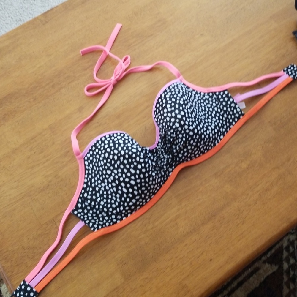 Victoria secret's bikini top